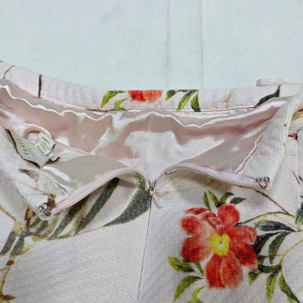 Ted Baker Sabele Floral Shorts Womens 2 Pink Textured High Waisted Zipper Detail